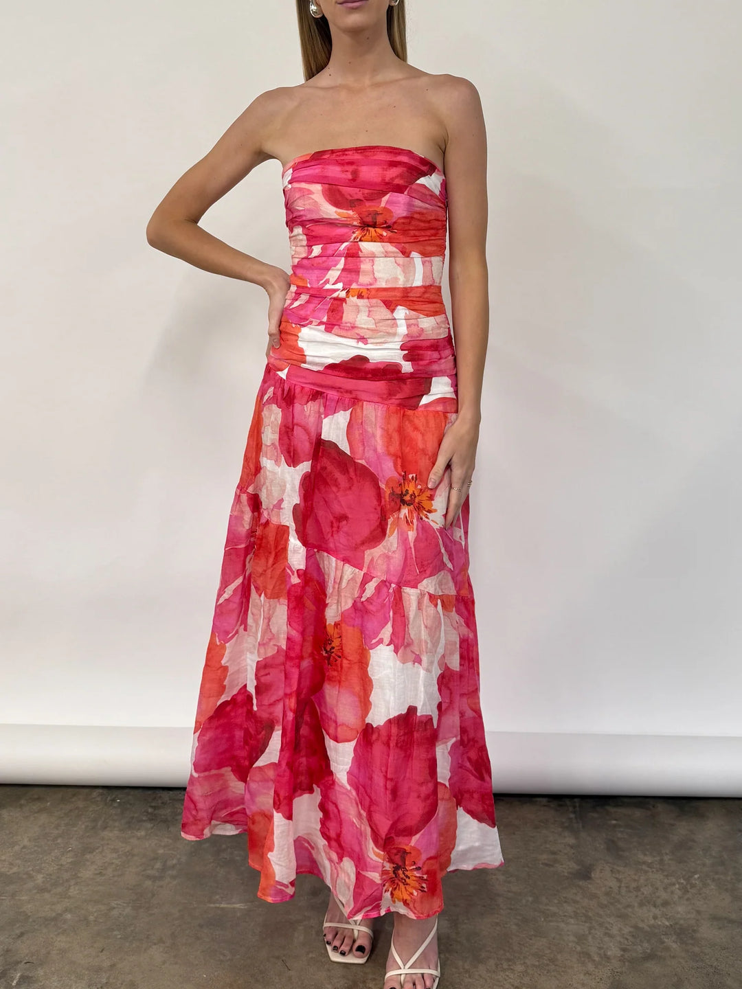 issy summer chant dress ISSY Isles Dress Pink Floral – Boutique Hire